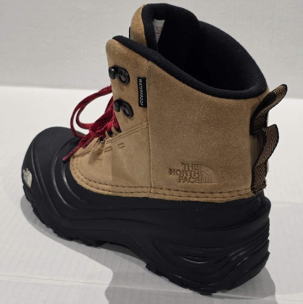 The North Face Chilkat Waterproof Kids Boots. - Picture 5 of 11